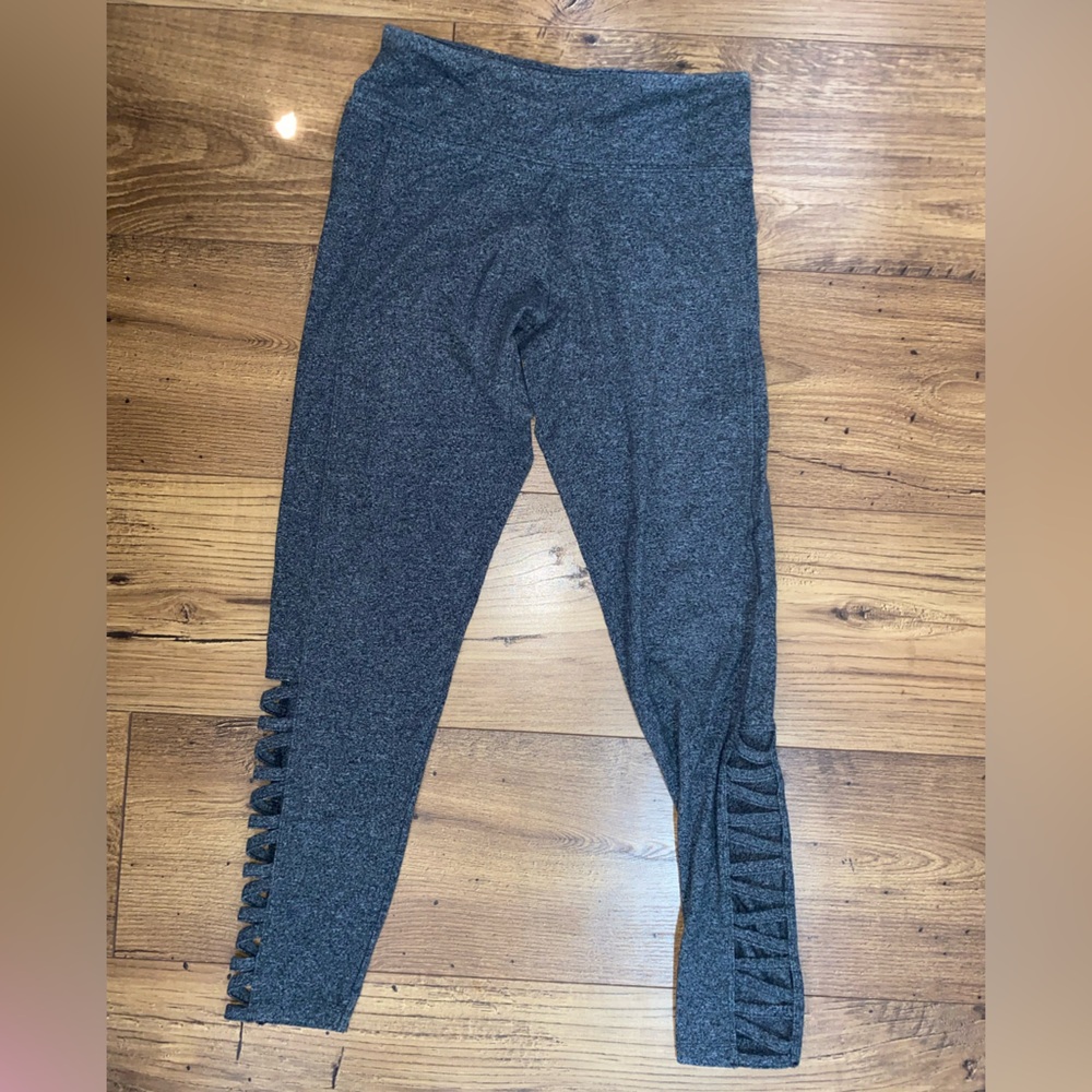 Victoria Sport Charcoal Lace-Up Leggings